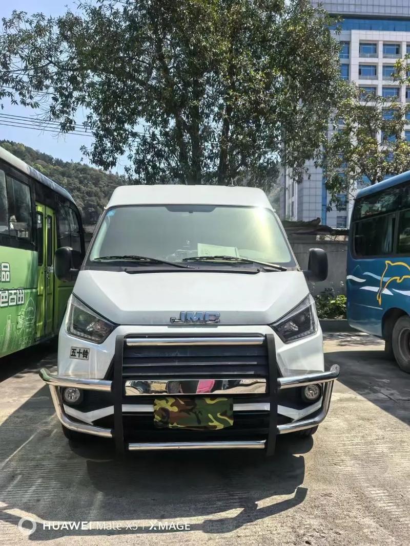 江铃晶马福运9座报价及图片,江铃晶马九座多少钱