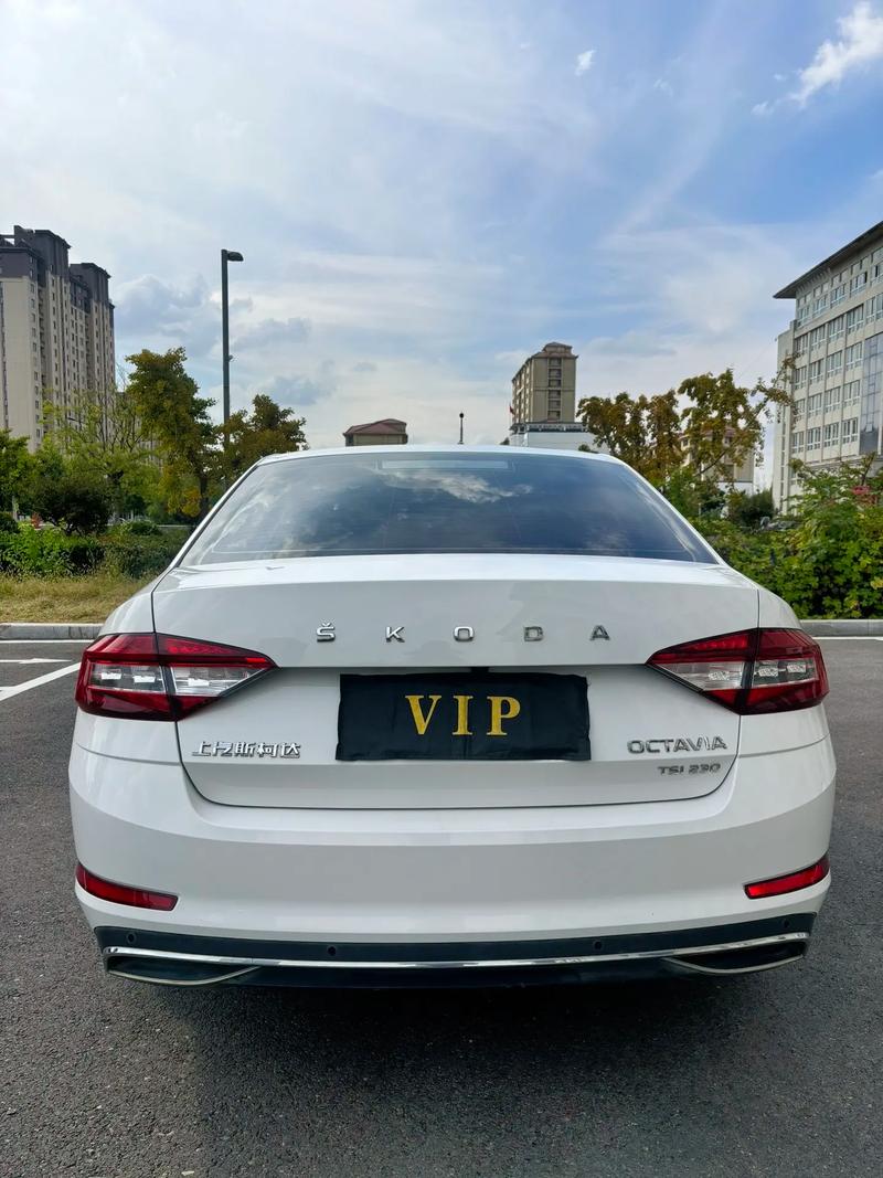 斯柯达明锐尊享版,斯柯达明锐尊享版和奢享版区别