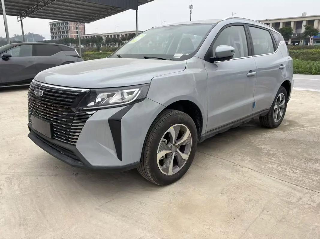 吉利豪越纵横版／吉利豪越纵横版多少钱