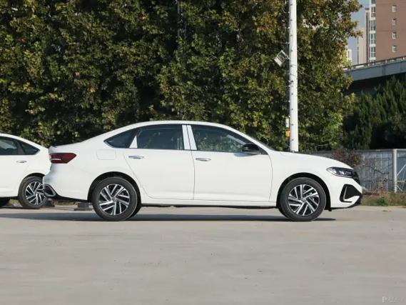 【朗逸和明锐哪个值得买,朗逸与明锐哪个性价比高个好】