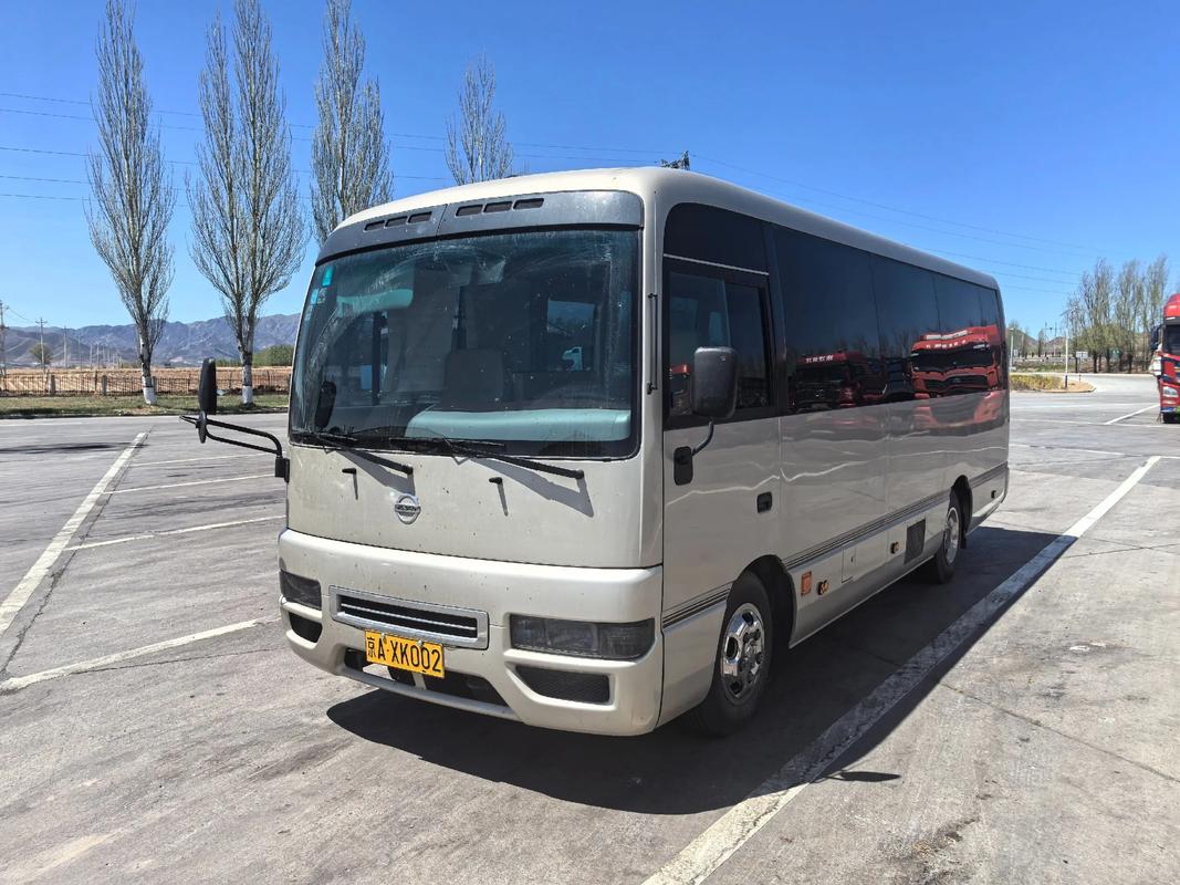 尼桑碧莲中巴参数(尼桑碧莲油耗多少)