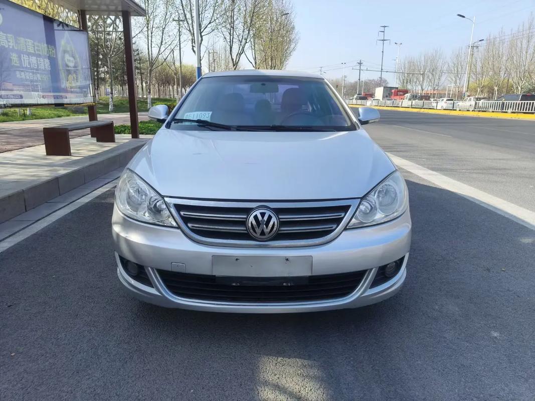 09年大众朗逸图片 09年大众朗逸值得买吗