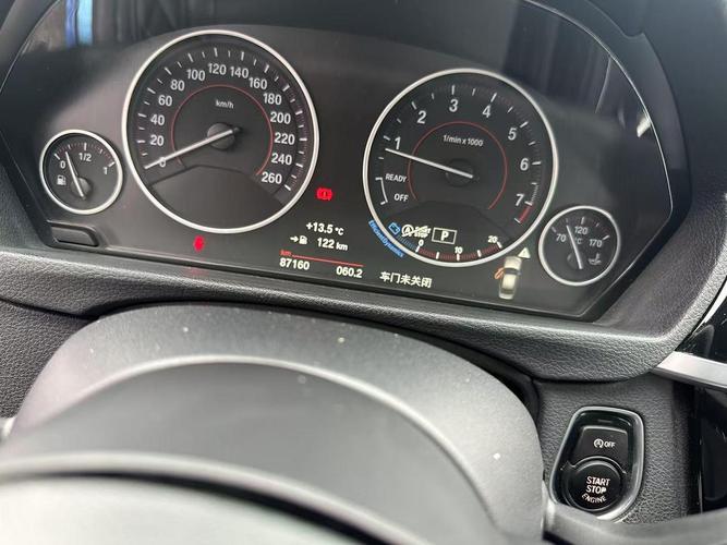 宝马x1油耗多少(宝马325油耗多少真实油耗)