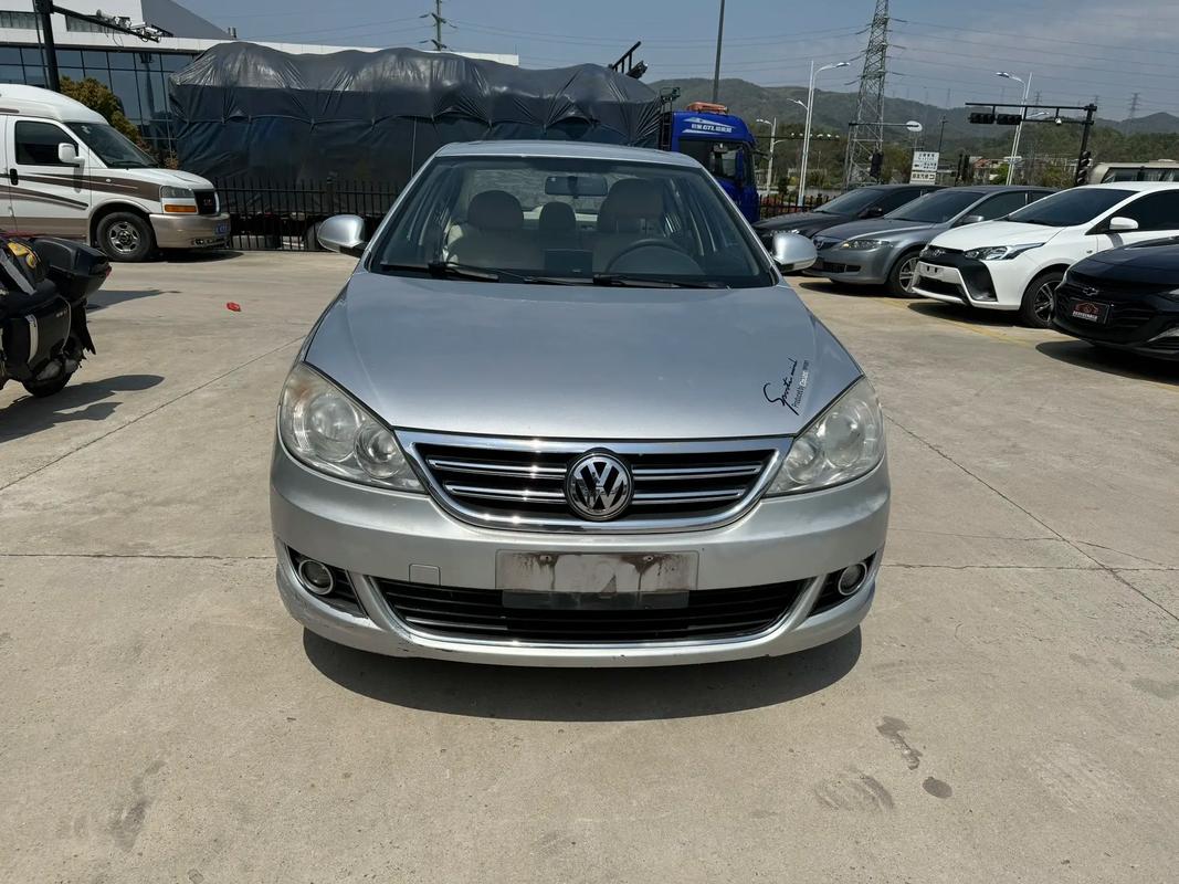 2012朗逸二手车价格(12年朗逸二手)