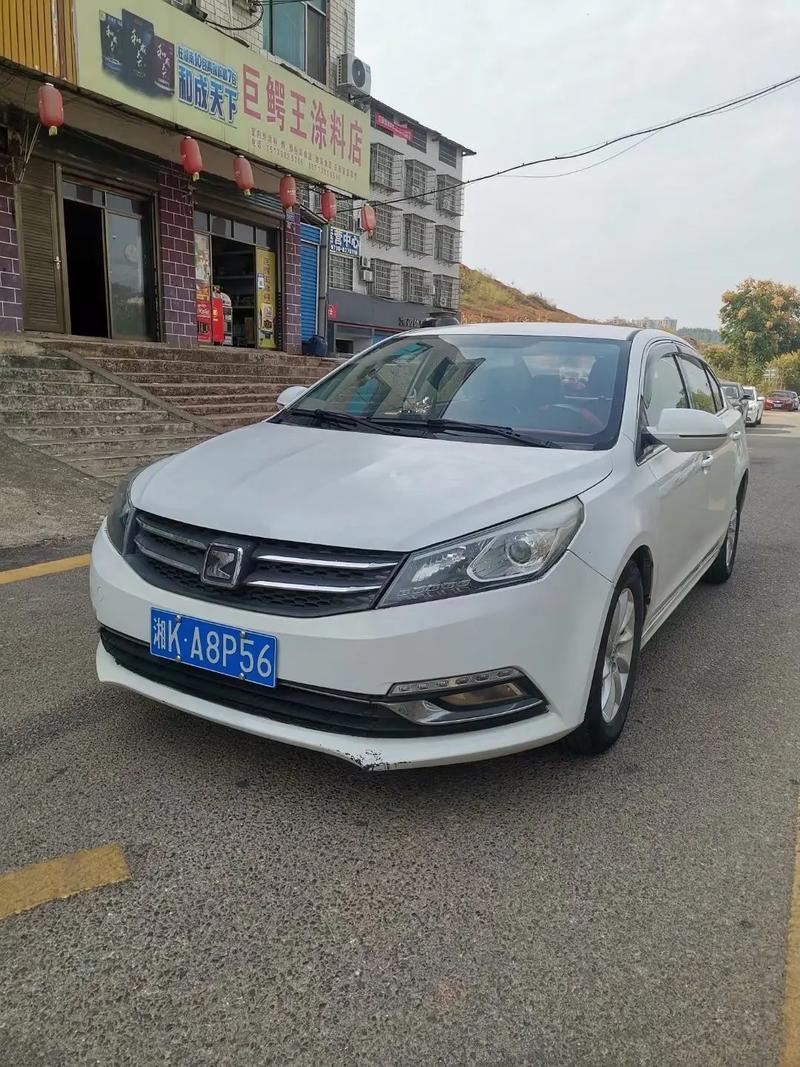 众泰z500报价及图片(众泰z5002015款报价)