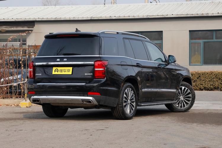 bj90是奔驰什么车型／北京bj90用的是奔驰的机器