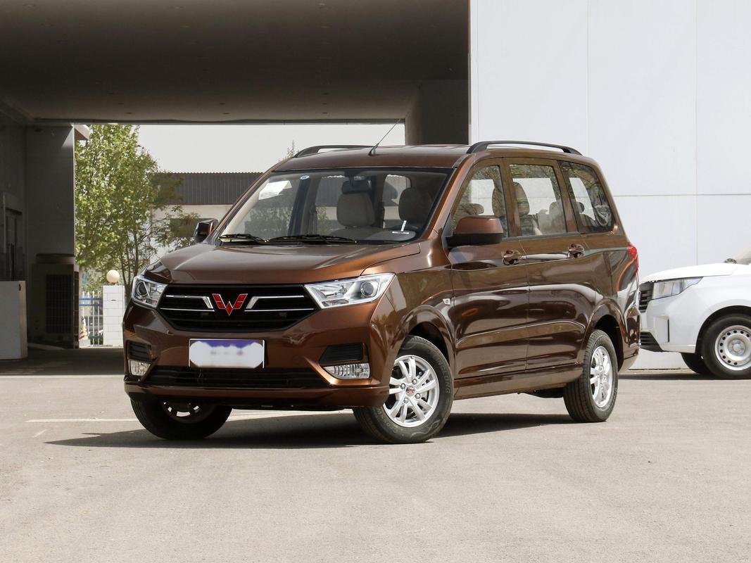 五菱宏光s与v哪种实用强／五菱宏光s跟v哪个实用